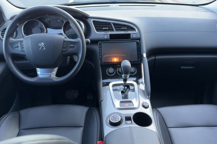 Used Peugeot 3008 2019 350THP Automatic Leading Edition Interior 3