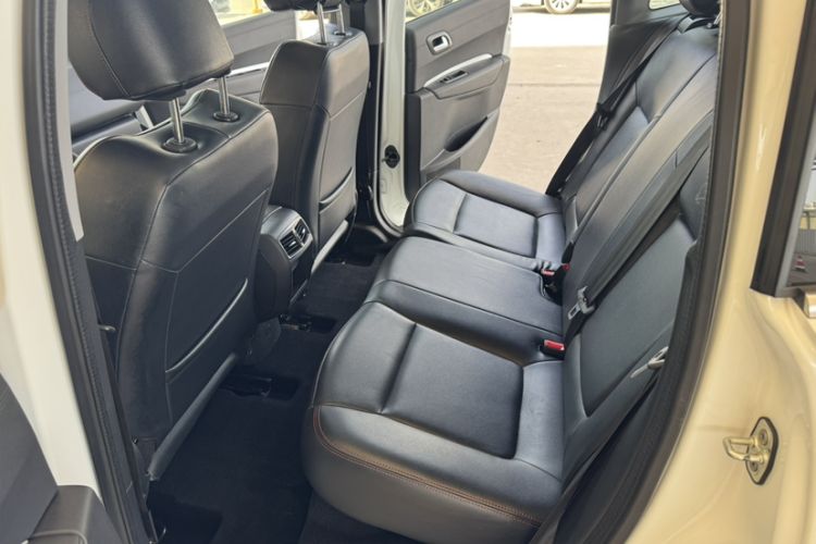 Used Peugeot 3008 2019 350THP Automatic Leading Edition Interior 6