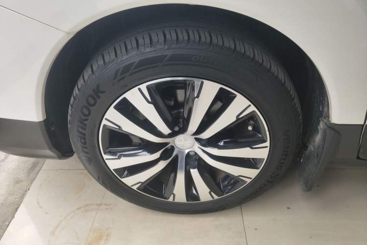 Used Peugeot 3008 2019 350THP Automatic Elite Edition Left Front Wheel Hub