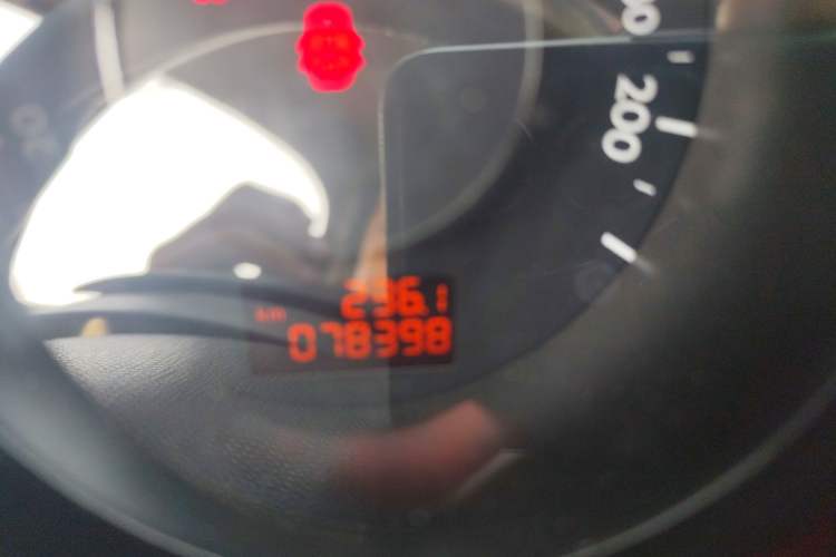Used Peugeot 3008 2019 350THP Automatic Leading Edition Odometer Close Up