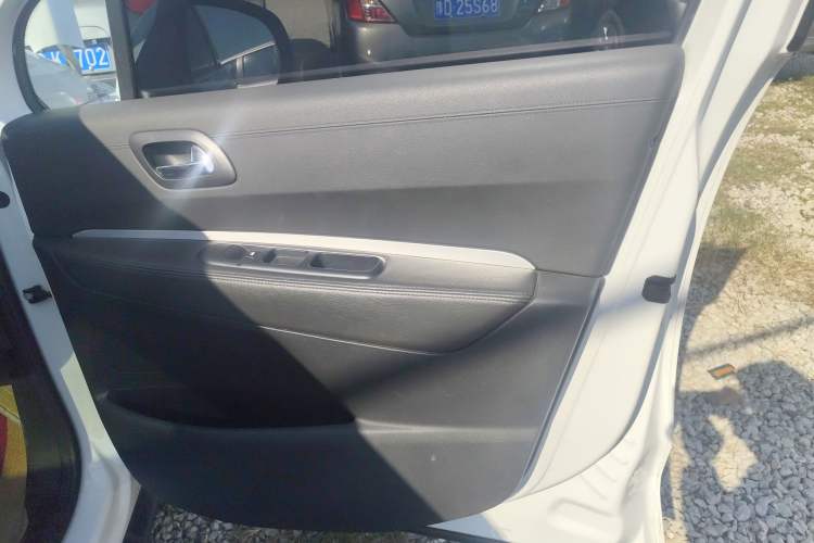 Used Peugeot 3008 2019 350THP Automatic Leading Edition Right Front Door Interior
