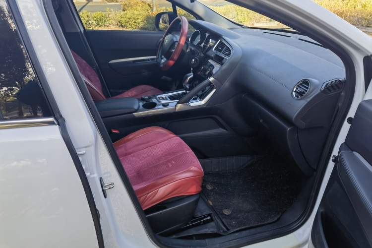 Used Peugeot 3008 2019 350THP Automatic Leading Edition Right Front Seat
