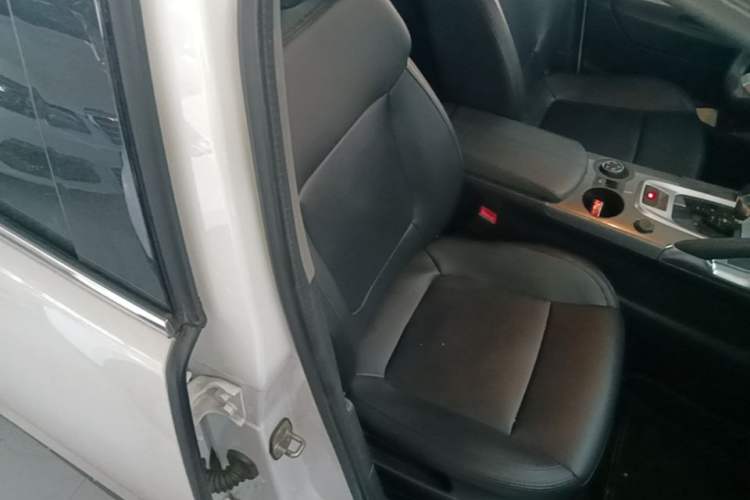 Used Peugeot 3008 2019 350THP Automatic Leading Edition Right Front Seat