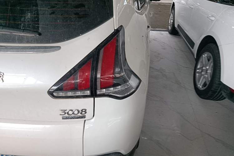 Used Peugeot 3008 2019 350THP Automatic Leading Edition Right Rear Taillight