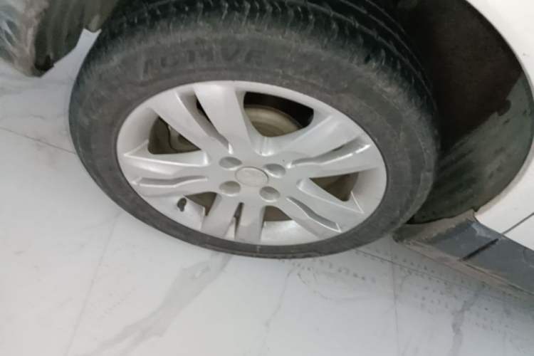 Used Peugeot 3008 2019 350THP Automatic Leading Edition Right Rear Wheel Hub