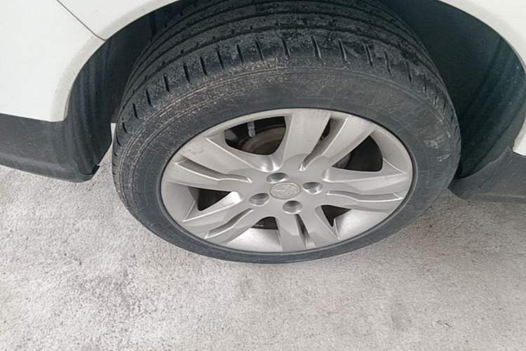Used Peugeot 3008 2019 350THP Automatic Leading Edition Right Rear Wheel Hub