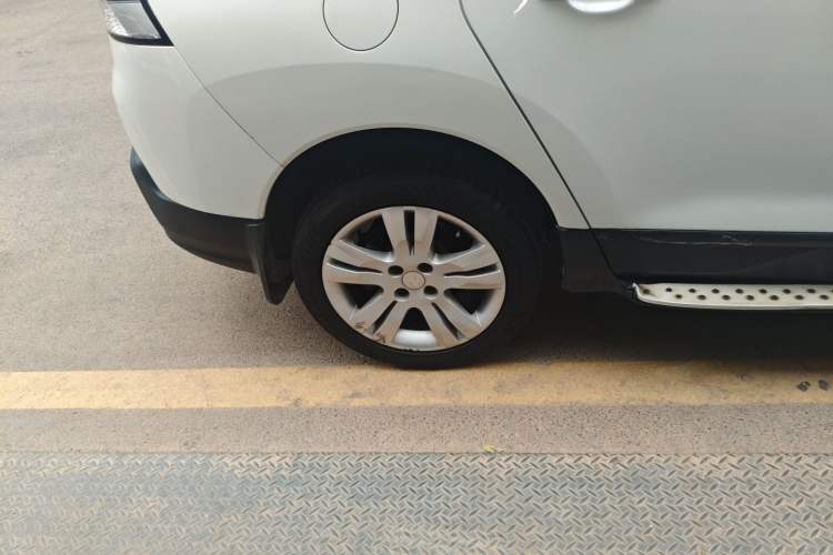 Used Peugeot 3008 2019 350THP Automatic Leading Edition Right Rear Wheel Hub
