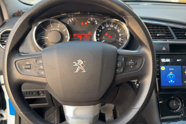 Used Peugeot 3008 2019 350THP Automatic Leading Edition Steering Wheel