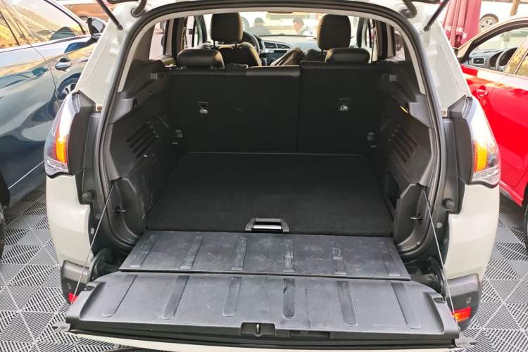 Used Peugeot 3008 2019 350THP Automatic Elite Edition Trunk