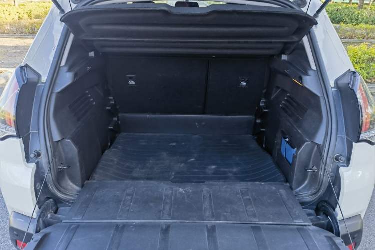 Used Peugeot 3008 2019 350THP Automatic Leading Edition Trunk