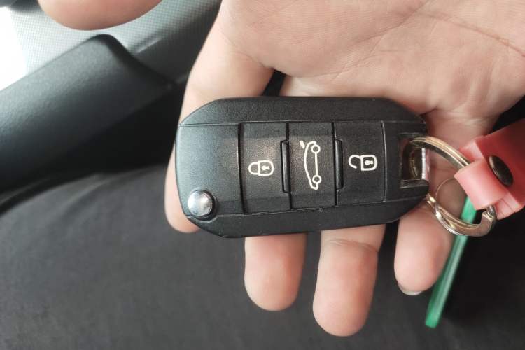 Used Peugeot 3008 2019 350THP Automatic Elite Edition Vehicle Key