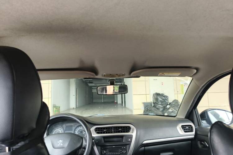 Used Peugeot 301 2014 1.6L Manual Comfort Edition Headliner