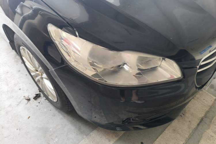 Used Peugeot 301 2014 1.6L Manual Comfort Edition Right Front Headlight