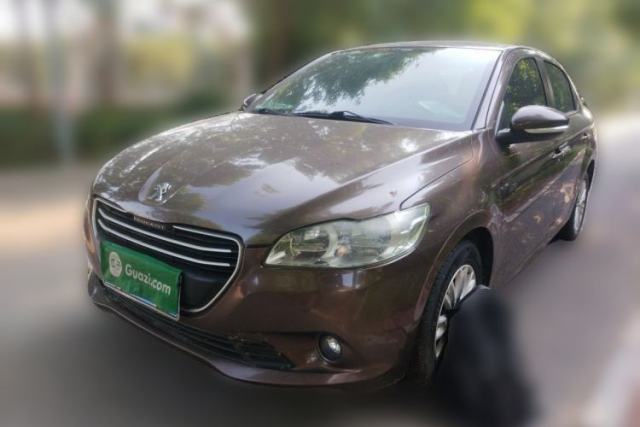 Peugeot 301 2014 1.6L Manual Comfort Edition usata