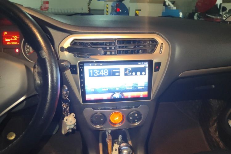 Used Peugeot 301 2014 1.6L Automatic Luxury Edition Audio And AC Panel