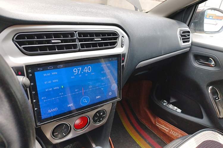 Used Peugeot 301 2014 1.6L Automatic Luxury Edition Audio And AC Panel