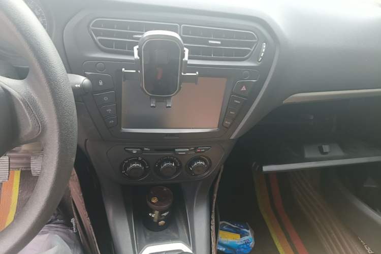 Used Peugeot 301 2014 1.6L Manual Comfort Edition Audio And AC Panel