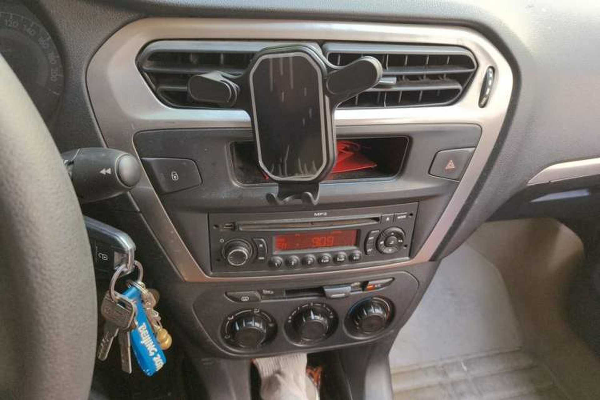 Used Peugeot 301 2014 1.6L Manual Comfort Edition Audio And AC Panel