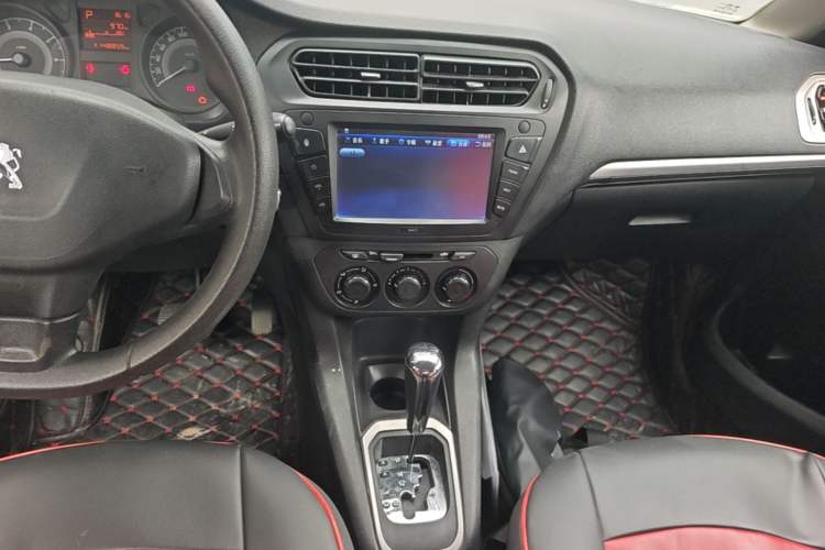 Used Peugeot 301 2014 1.6L Automatic Comfort Edition Audio And AC Panel