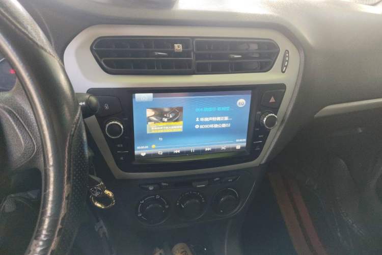 Used Peugeot 301 2014 1.6L Automatic Comfort Edition Audio And AC Panel