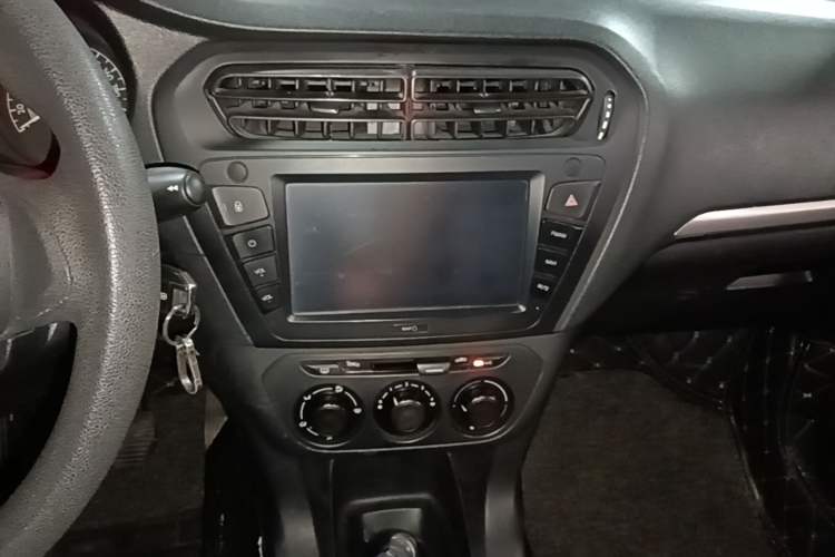Used Peugeot 301 2014 1.6L Manual Comfort Edition Audio And AC Panel