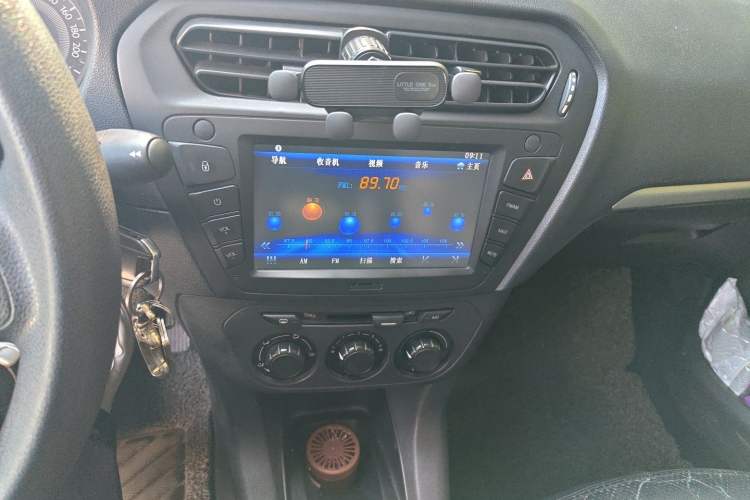 Used Peugeot 301 2014 1.6L Manual Comfort Edition Audio And AC Panel