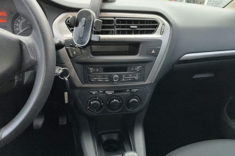 Used Peugeot 301 2014 1.6L Manual Comfort Edition Audio And AC Panel