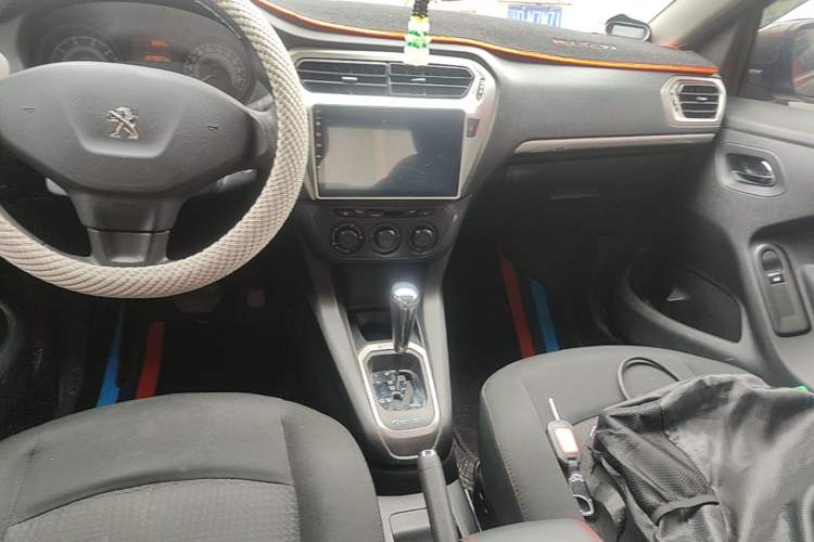 Used Peugeot 301 2014 1.6L Automatic Comfort Edition Audio And AC Panel