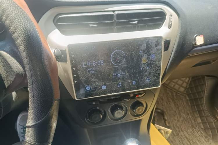 Used Peugeot 301 2014 1.6L Automatic Comfort Edition Audio And AC Panel