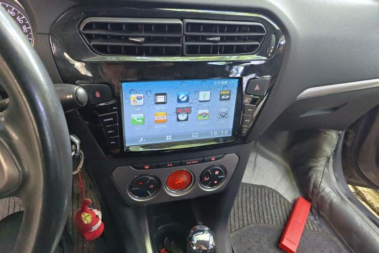 Used Peugeot 301 2014 1.6L Automatic Luxury Edition Audio And AC Panel