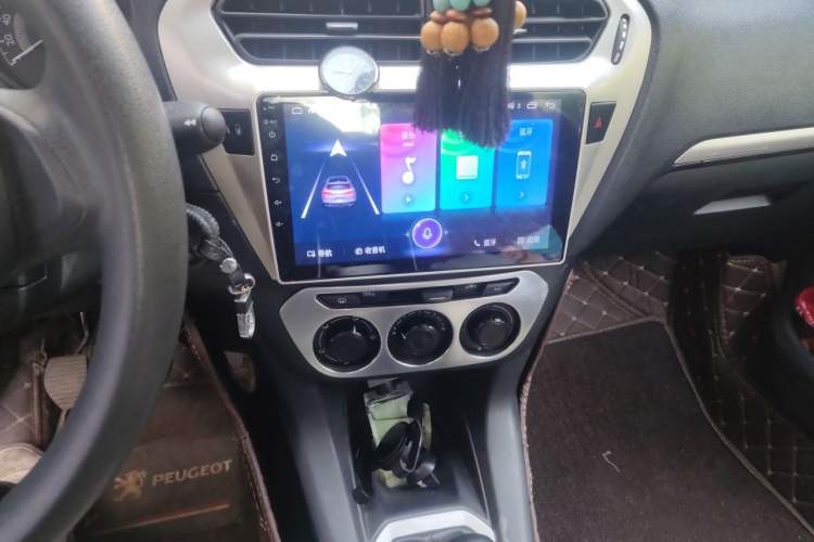 Used Peugeot 301 2014 1.6L Manual Comfort Edition Audio And AC Panel