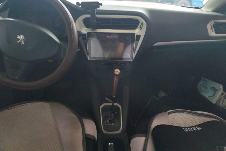 Used Peugeot 301 2014 1.6L Automatic Comfort Edition Audio And AC Panel