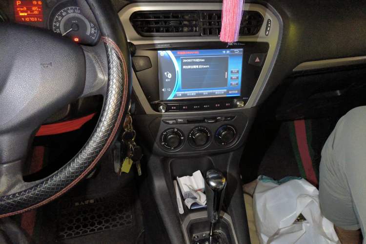 Used Peugeot 301 2014 1.6L Automatic Comfort Edition Audio And AC Panel