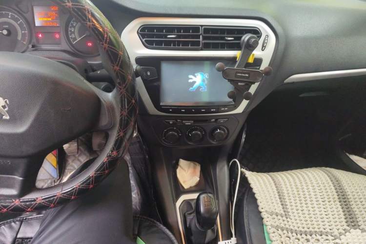 Used Peugeot 301 2014 1.6L Manual Comfort Edition Audio And AC Panel