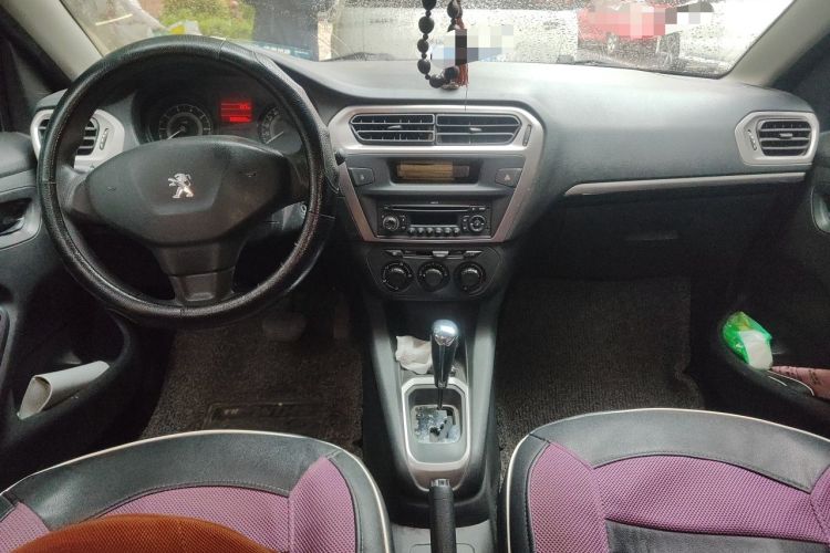 Used Peugeot 301 2014 1.6L Automatic Comfort Edition Center Console