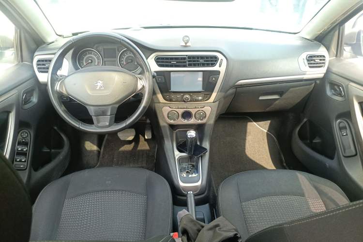 Used Peugeot 301 2014 1.6L Automatic Luxury Edition Center Console