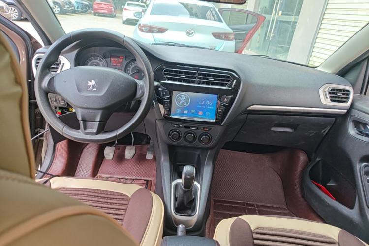 Used Peugeot 301 2014 1.6L Manual Comfort Edition Center Console