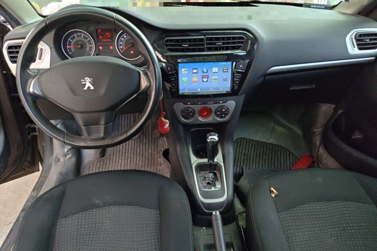 Used Peugeot 301 2014 1.6L Automatic Luxury Edition Center Console