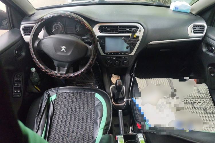 Used Peugeot 301 2014 1.6L Manual Comfort Edition Center Console