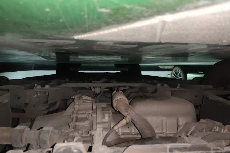 Used Peugeot 301 2014 1.6L Manual Luxury Edition Chassis Front