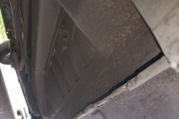 Used Peugeot 301 2014 1.6L Automatic Comfort Edition Chassis Front Left