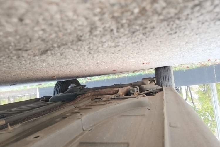 Used Peugeot 301 2014 1.6L Manual Comfort Edition Chassis Front Right