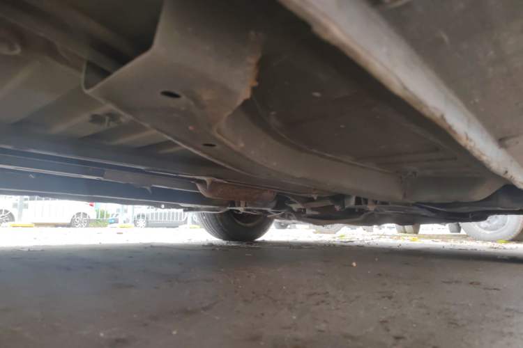 Used Peugeot 301 2014 1.6L Manual Comfort Edition Chassis Front Right