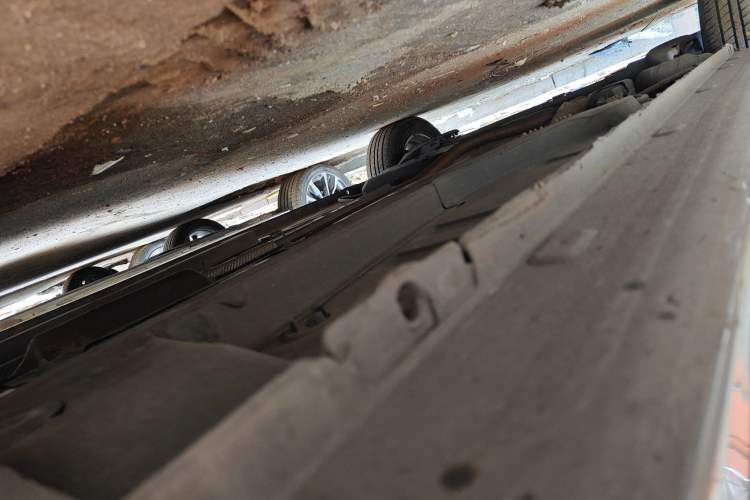 Used Peugeot 301 2014 1.6L Manual Comfort Edition Chassis Front Right