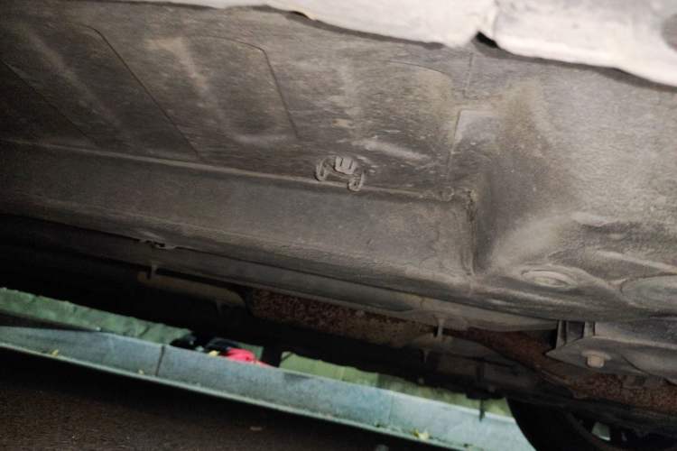 Used Peugeot 301 2014 1.6L Automatic Comfort Edition Chassis Front Right