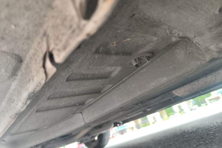 Used Peugeot 301 2014 1.6L Manual Comfort Edition Chassis Front Right
