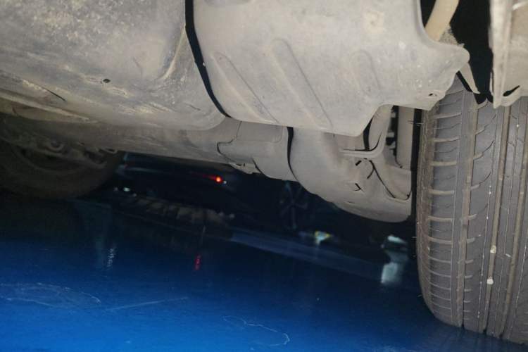 Used Peugeot 301 2014 1.6L Automatic Comfort Edition Chassis Rear Left