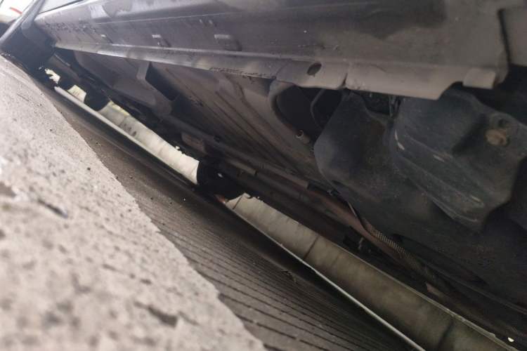 Used Peugeot 301 2014 1.6L Manual Comfort Edition Chassis Rear Left