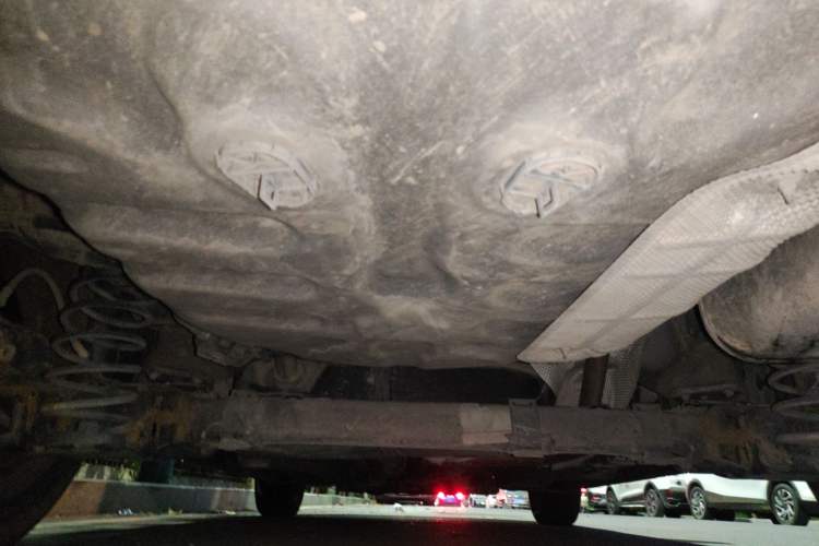 Used Peugeot 301 2014 1.6L Automatic Comfort Edition Chassis Rear