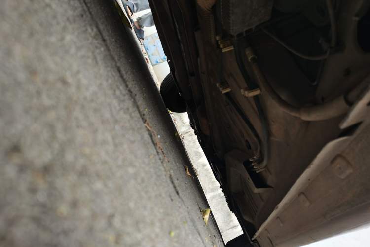 Used Peugeot 301 2014 1.6L Manual Comfort Edition Chassis Rear Right